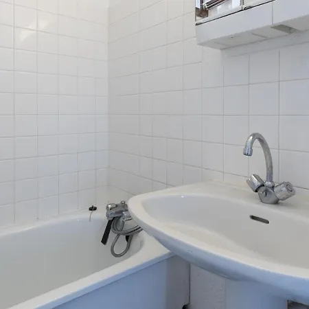 Santa Monica 2- 132- Jardin- 6 Pers * Agde